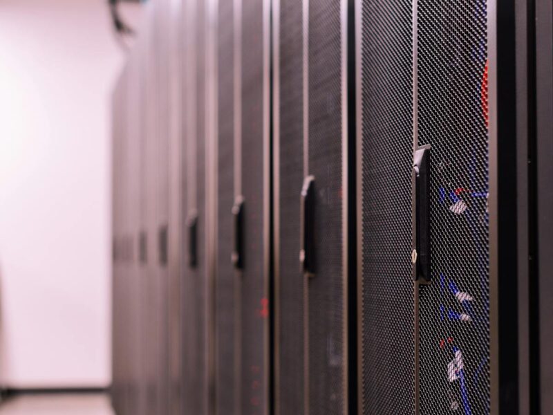 Server storage hardware for backup and disaster recovery